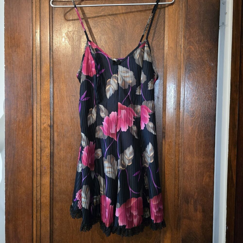 Petra Fashions Vintage Womens Romper Medium Ribbed Floral Lace Trim Lingerie 90s